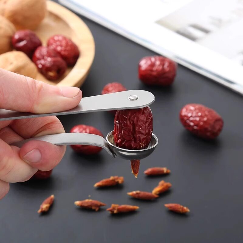 Stainless Steel Jujube Pitter  - Kitchen Gadgets Design recension och pris